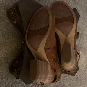 Franco Sarto “Fina2” Tan Open Heel & Open Toe Boots WTH side Fringe EUC